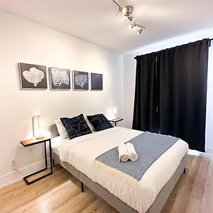  Apartment Elegant - Views, View, Free Parking Canada